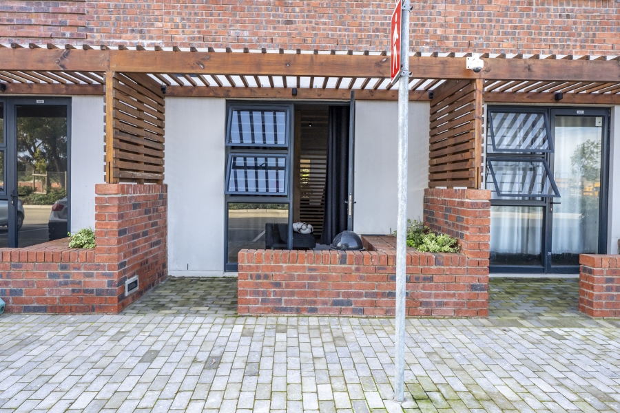 1 Bedroom Property for Sale in Pinelands Western Cape